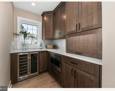 1833 W High Street - Photo Thumbnail 17