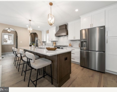 1833 W High Street - Photo Thumbnail 15