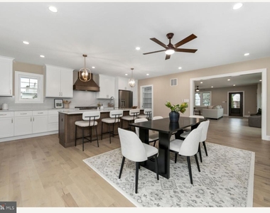 1833 W High Street - Photo Thumbnail 13