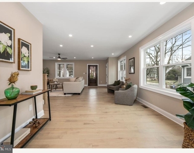 1833 W High Street - Photo Thumbnail 10