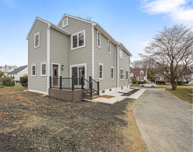 1833 W High Street - Photo Thumbnail 1
