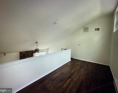 502 Bromley - Photo Thumbnail 3