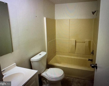 502 Bromley - Photo Thumbnail 7