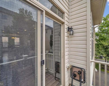 9524 Smithview Place - Photo Thumbnail 29