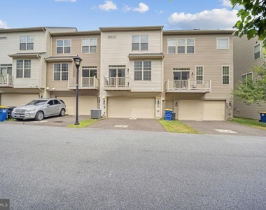 9524 Smithview Place - Photo Thumbnail 4
