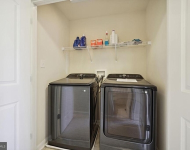 9524 Smithview Place - Photo Thumbnail 21