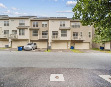 9524 Smithview Place - Photo Thumbnail 6