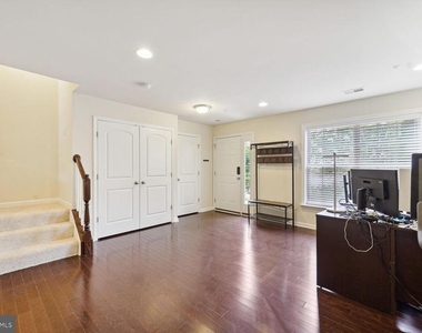 9524 Smithview Place - Photo Thumbnail 27