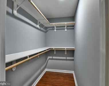 9720 Lake Pointe Court - Photo Thumbnail 20