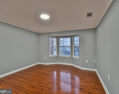 9720 Lake Pointe Court - Photo Thumbnail 19