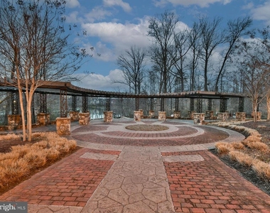 9720 Lake Pointe Court - Photo Thumbnail 36