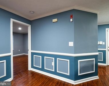 9720 Lake Pointe Court - Photo Thumbnail 23