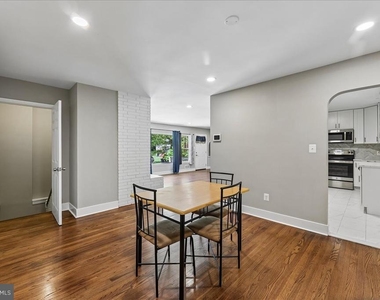 3102 Romain Court - Photo Thumbnail 4