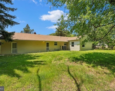 3102 Romain Court - Photo Thumbnail 17