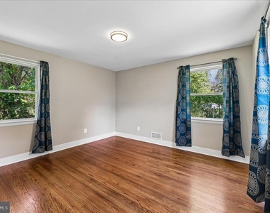 3102 Romain Court - Photo Thumbnail 11