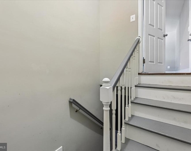 3102 Romain Court - Photo Thumbnail 15