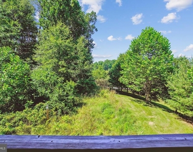 23204 Scholl Manor Way - Photo Thumbnail 12