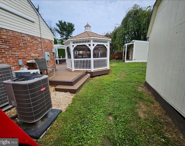 8001 Postoak Road - Photo Thumbnail 2