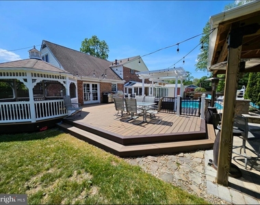 8001 Postoak Road - Photo Thumbnail 27