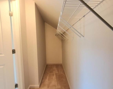 135 Prado Lane - Photo Thumbnail 36
