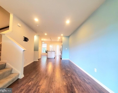 135 Prado Lane - Photo Thumbnail 14