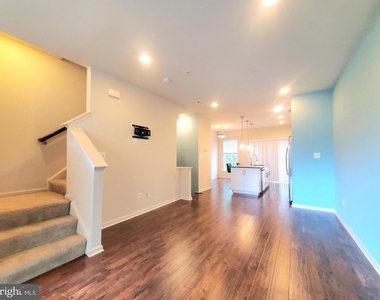 135 Prado Lane - Photo Thumbnail 16