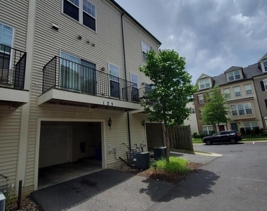 135 Prado Lane - Photo Thumbnail 39