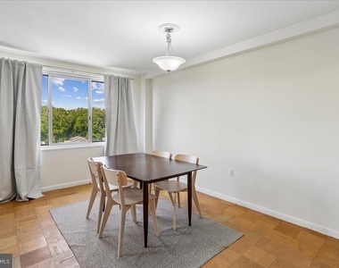10201 Grosvenor - Photo Thumbnail 8