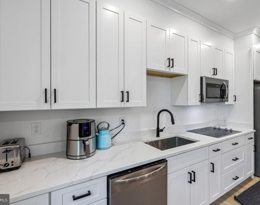 4315 Pinetree Road - Photo Thumbnail 8