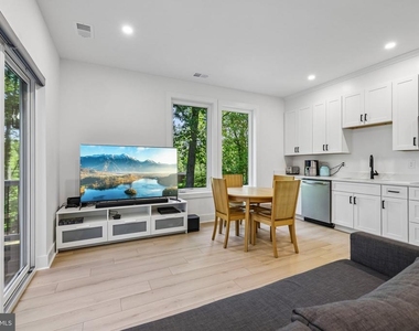 4315 Pinetree Road - Photo Thumbnail 4