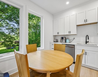 4315 Pinetree Road - Photo Thumbnail 6