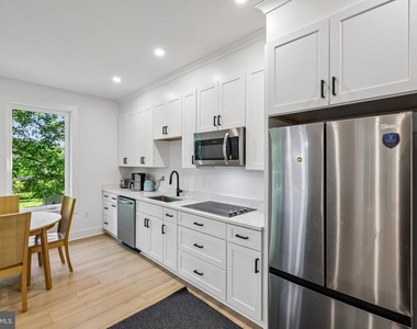 4315 Pinetree Road - Photo Thumbnail 7
