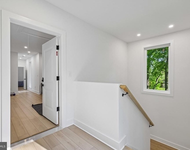 4315 Pinetree Road - Photo Thumbnail 18