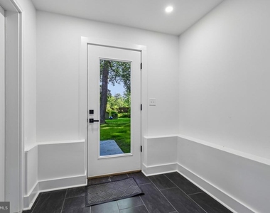 4315 Pinetree Road - Photo Thumbnail 19