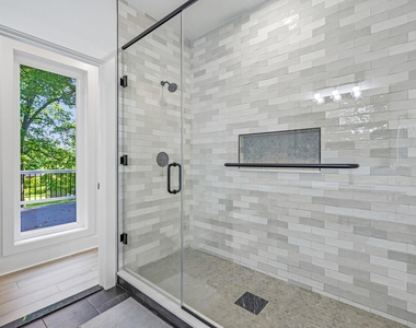 4315 Pinetree Road - Photo Thumbnail 16