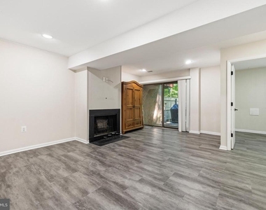 10841 Deborah Drive - Photo Thumbnail 20