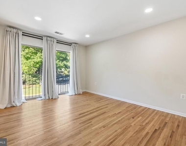 10841 Deborah Drive - Photo Thumbnail 10