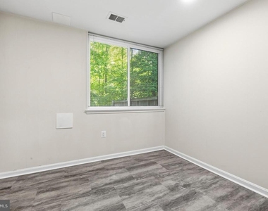 10841 Deborah Drive - Photo Thumbnail 22