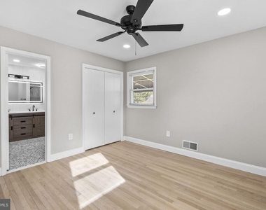 3887 Shadywood Drive - Photo Thumbnail 21