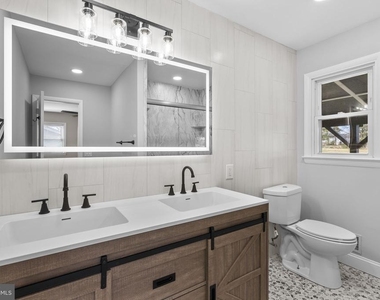 3887 Shadywood Drive - Photo Thumbnail 31