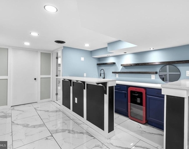 3887 Shadywood Drive - Photo Thumbnail 25