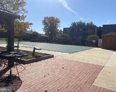33 Stonehenge Circle - Photo Thumbnail 23