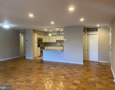 33 Stonehenge Circle - Photo Thumbnail 8