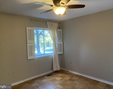 33 Stonehenge Circle - Photo Thumbnail 18