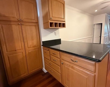 249 S East Avenue - Photo Thumbnail 7