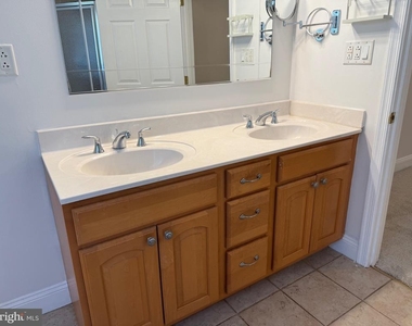 249 S East Avenue - Photo Thumbnail 14