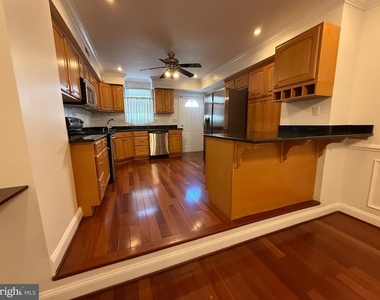 249 S East Avenue - Photo Thumbnail 5