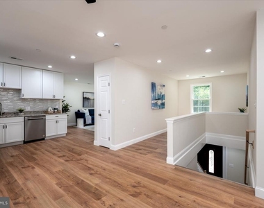 1400 Lower View Court - Photo Thumbnail 22