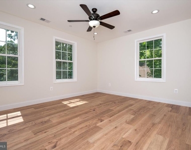 1400 Lower View Court - Photo Thumbnail 20