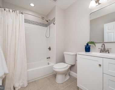 1400 Lower View Court - Photo Thumbnail 18